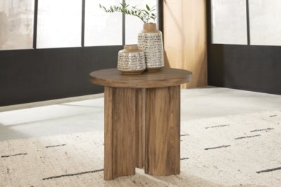 Austanny End Table, Warm Brown