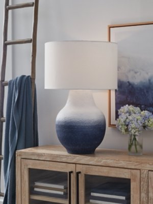 Dashland Table Lamp, White/Navy
