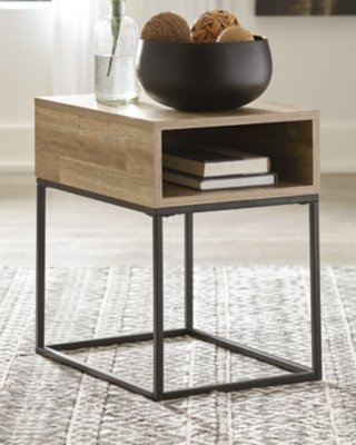 Gerdanet End Table, Natural