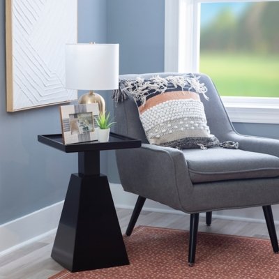 Linon Cannon Side Table, Black