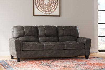 Navi Sofa, Smoke