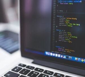 Responsive Web & Mobile Development in HTML,CSS & Javascript