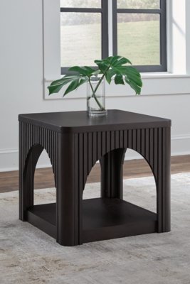 Yellink End Table, Black