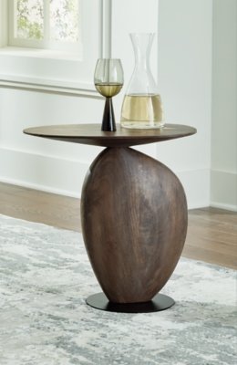 Cormmet Accent Table, Brown/Black