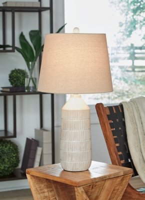 Willport Table Lamp (Set of 2), Off White