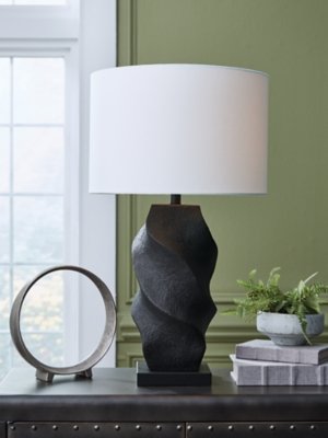 Amillion Table Lamp, Black