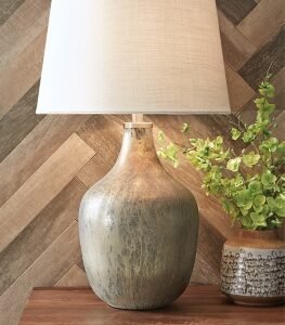 Mari Table Lamp, Gray/Gold Finish