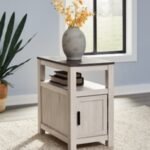 Fendenmore Chairside End Table, Brown Gray/Antique White