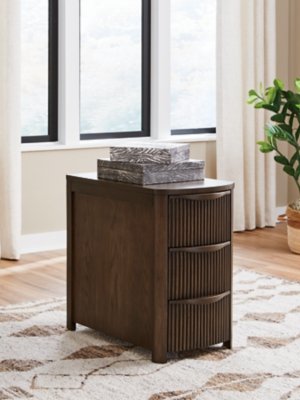 Camdill Chairside End Table, Dark Brown